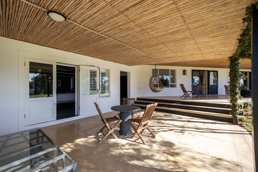 8 Bedroom Property for Sale in Airport Western Cape